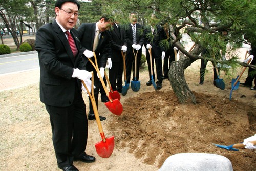 Ϲݴ ȯ   ļ(2012.04.13)